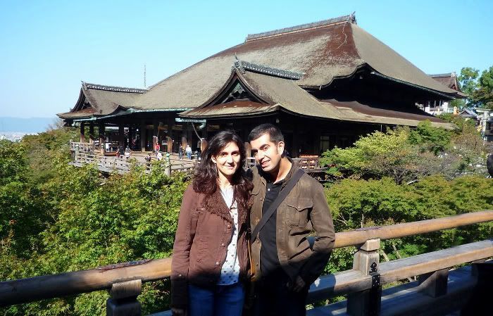 Nosotros visitando el templo Kiyomizu de Kioto en 2010