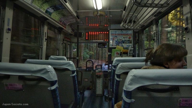 Viajando en autobús por Kumano en 2010. Camino de Kumano o Kumano Kodo