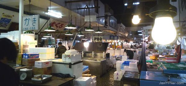 Antiguo mercado de pescado de Tsukiji (Tokio) que visitamos en el otoño de 2010