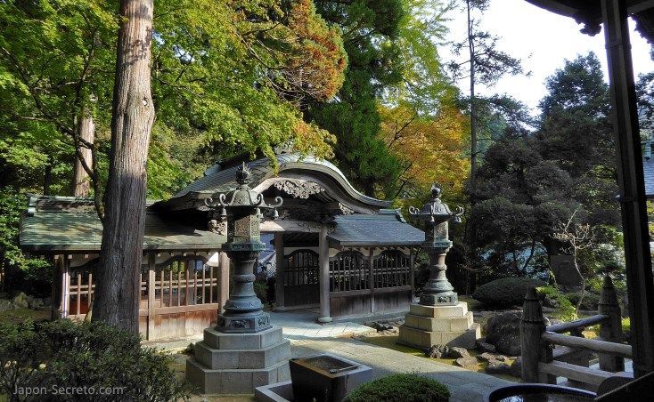 Otoño en japón. Eihei-ji, un templo secreto del budismo zen oculto cerca de Fukui (Japón)