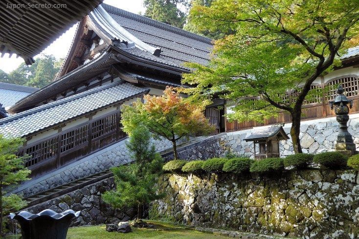 Eihei-ji, un templo secreto del budismo zen oculto cerca de Kanazawa (Japón)