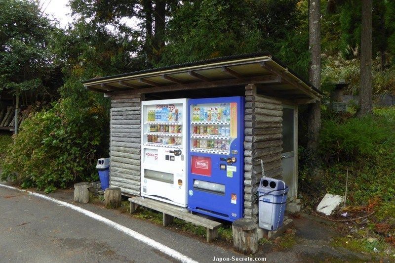 Máquinas de bebidas en Kumano Kodo o Camino de Kumano