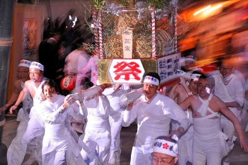 Festivales de Japón: Hadakabō Matsuri (裸坊祭) o "Festival de los Chicos Desnudos" , en Hofu, prefectura de Yamaguchi