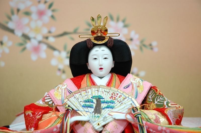 Muñeca japonesa “hinaningyō” (雛人形) utilizada durante el "Hina Matsuri" (雛祭)