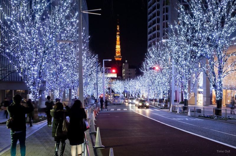 Iluminaciones de Navidad en Tokio: Artelligent Christmas (calle Keyakizaka, en Roppongi Hills)