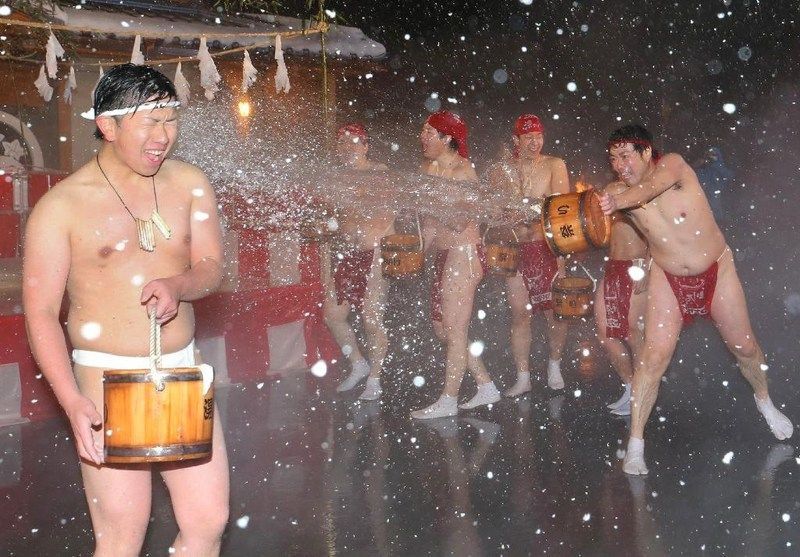 Festivales de Japón: el festival de desnudos Yukake Matsuri en Kawarayu Onsen, prefectura de Gunma