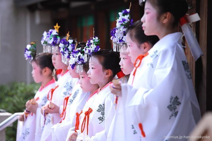 Festivales de Japón: el Seimeisai (晴明祭) celebrado cada año el Día del Equinoccio de Otoño y la víspera en el santuario Seimei (晴明神社, Seimeijinja) de Kioto