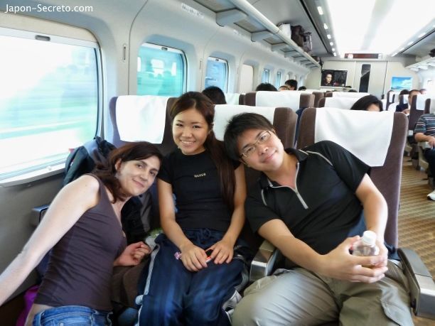 Subir al Monte Fuji (Japón): viajando en Shinkansen