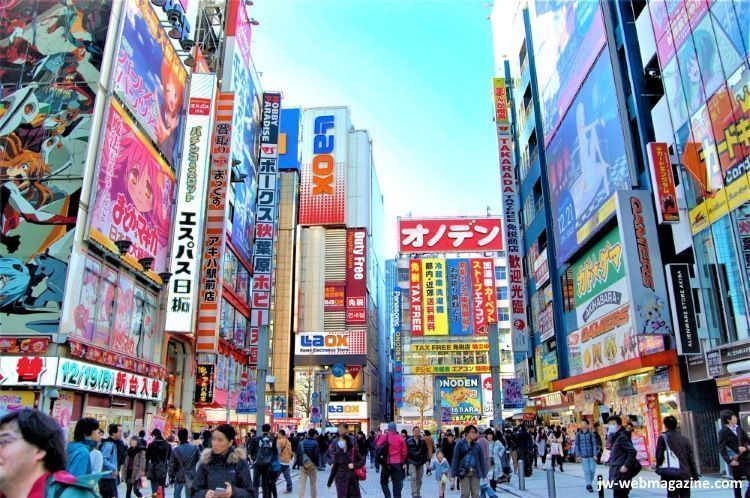 ¿Cuánto cuesta un viaje a Japón? de compras por Akihabara (Tokio)