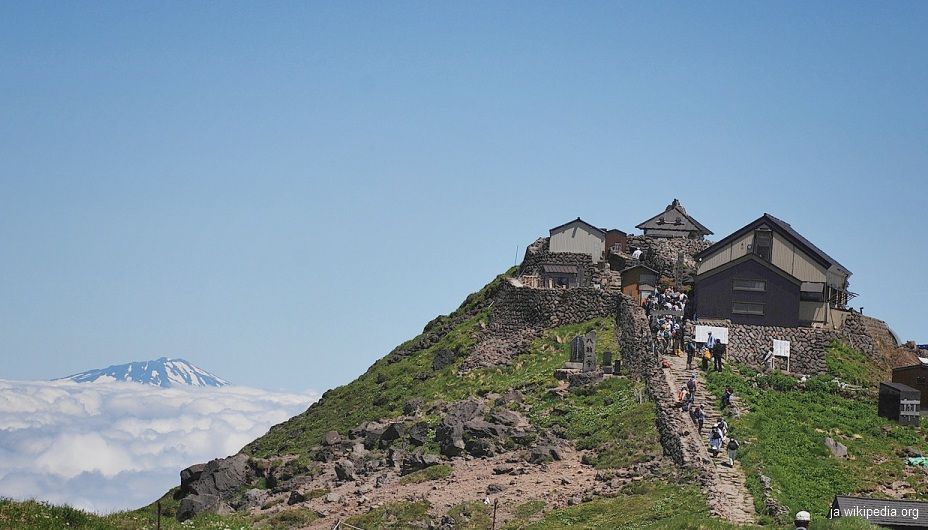 Dewa Sanzan: santuario Gassan jinja en el monte Gassan
