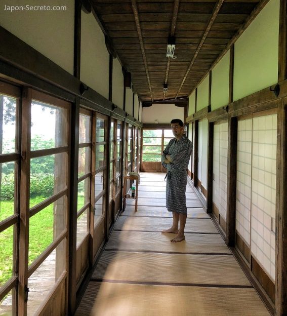 Alojamientos únicos de Japón: Dormir en un templo del Monte Haguro (Hagurosan). Alojamiento. Hagurosan Saikan. Shukubo