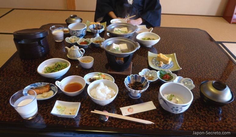 Desayuno en el ryokan
