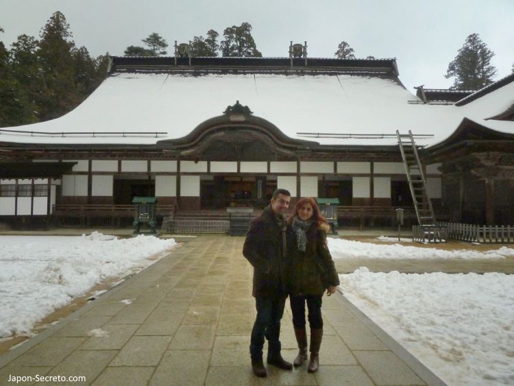 Viaje al Monte Koya o Koyasan (Wakayama): Kongobuji. Nieve en invierno