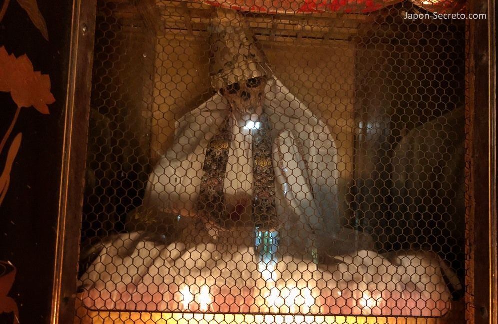 Buda viviente o Sokushinbutsu (Tsuruoka, Yamagata). Momias en Japón