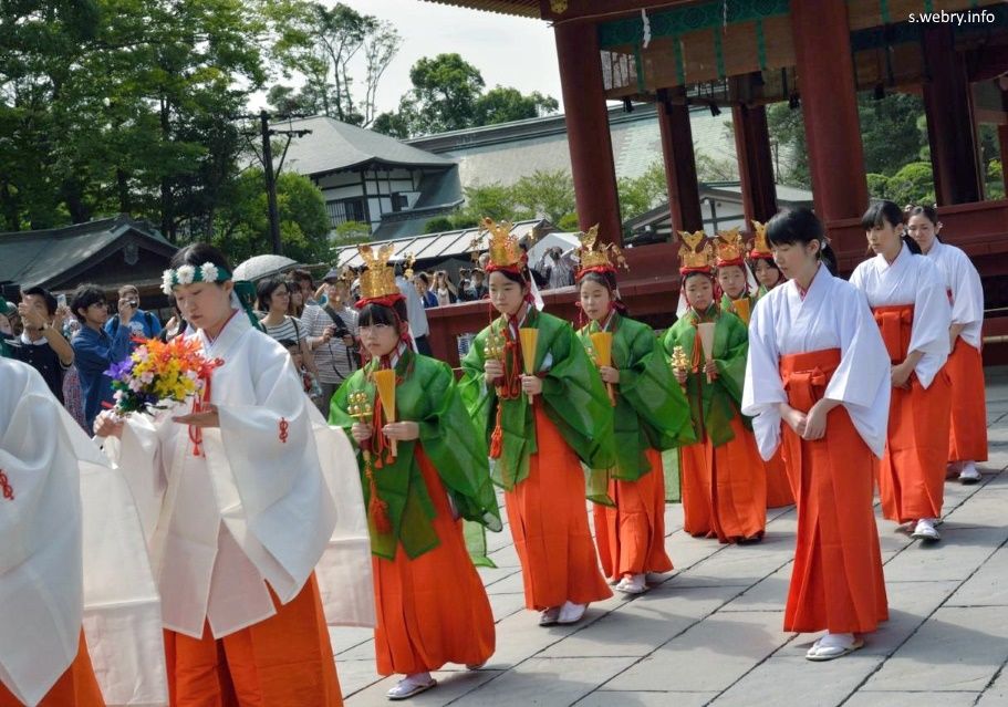 Festivales de Japón: Tsurugaoka Hachimangu Reitaisai de Kamakura. Ritual Shinko Sai