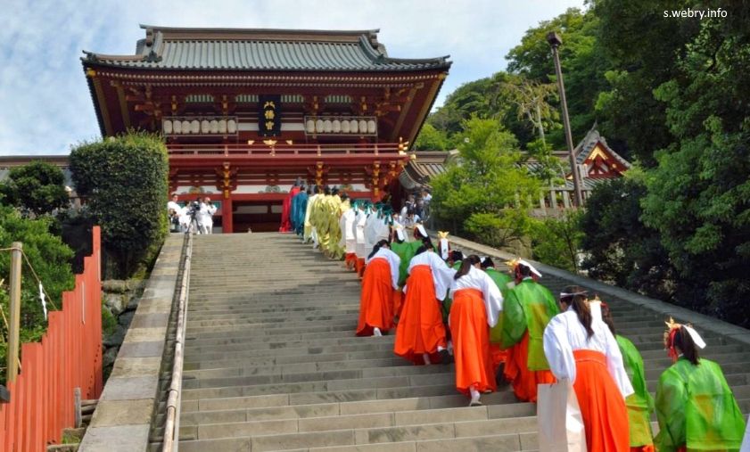 Festivales de Japón: Tsurugaoka Hachimangu Reitaisai de Kamakura. Ritual Shinko Sai