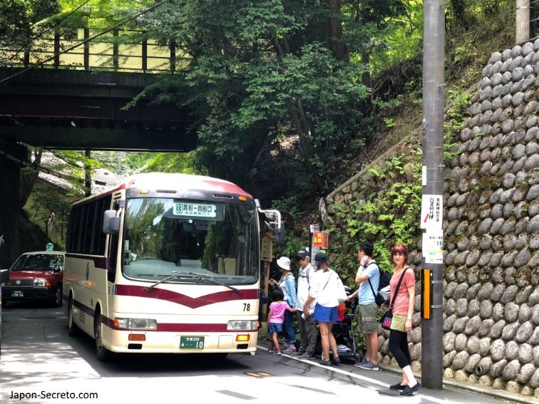Excursión a Kibune (Kioto). Autobús de Kibuneguchi a Kibune.