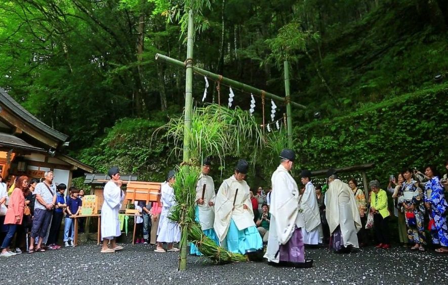 Festivales de Japón: Nagoshi No Harae. Verano en Kibune (Kioto)