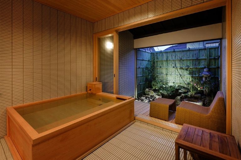 Ryokan con onsen privado en Kioto. Arashiyama Benkei