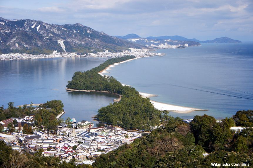 Vista de Amanohashidate desde la cima del monte Moju.