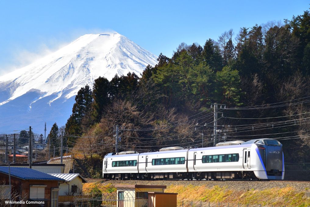 En tren por Japón: Tren directo entre Tokio y el Monte Fuji Kawaguchiko