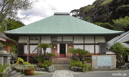 Edificio principal o Hondo del templo Gyokusenji, en la ciudad de Shimoda (Shizuoka)