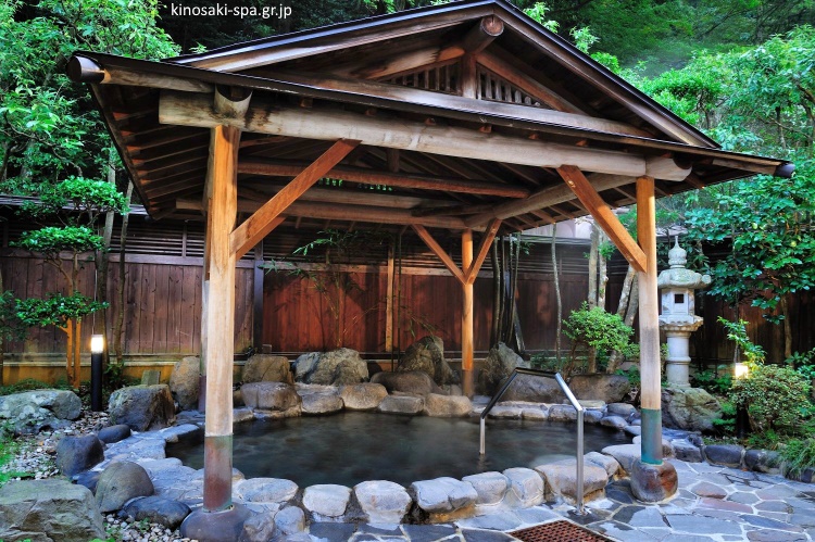 Rotenburo de la casa de baños Konoyu (Kinosaki Onsen)