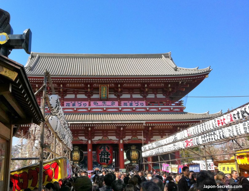 Puerta Hōzōmon. Templo Sensōji. Asakusa (Tokio)