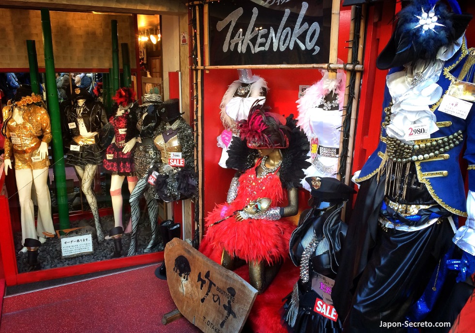 Tienda Takenoko de disfraces y ropa burlesque. Calle Takeshita del distrito de Harajuku (Shibuya, Tokio)