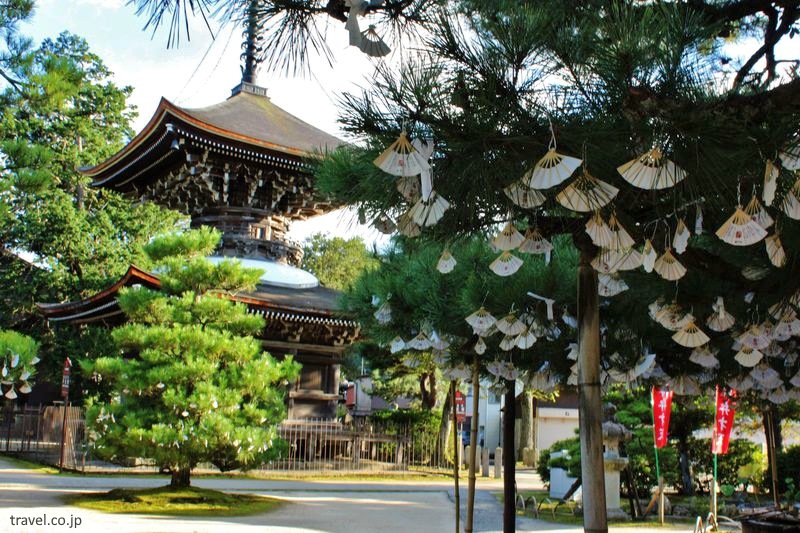Pagoda del templo Chionji en Amanohashidate (Kioto)