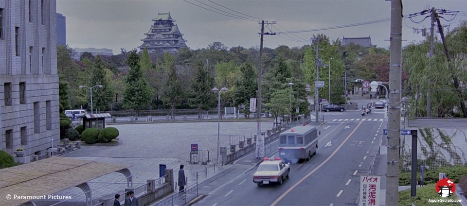 Escena con el castillo de Osaka al fondo. Película "Black Rain" (Ridley Scott, 1989) rodada en Osaka (Japón)