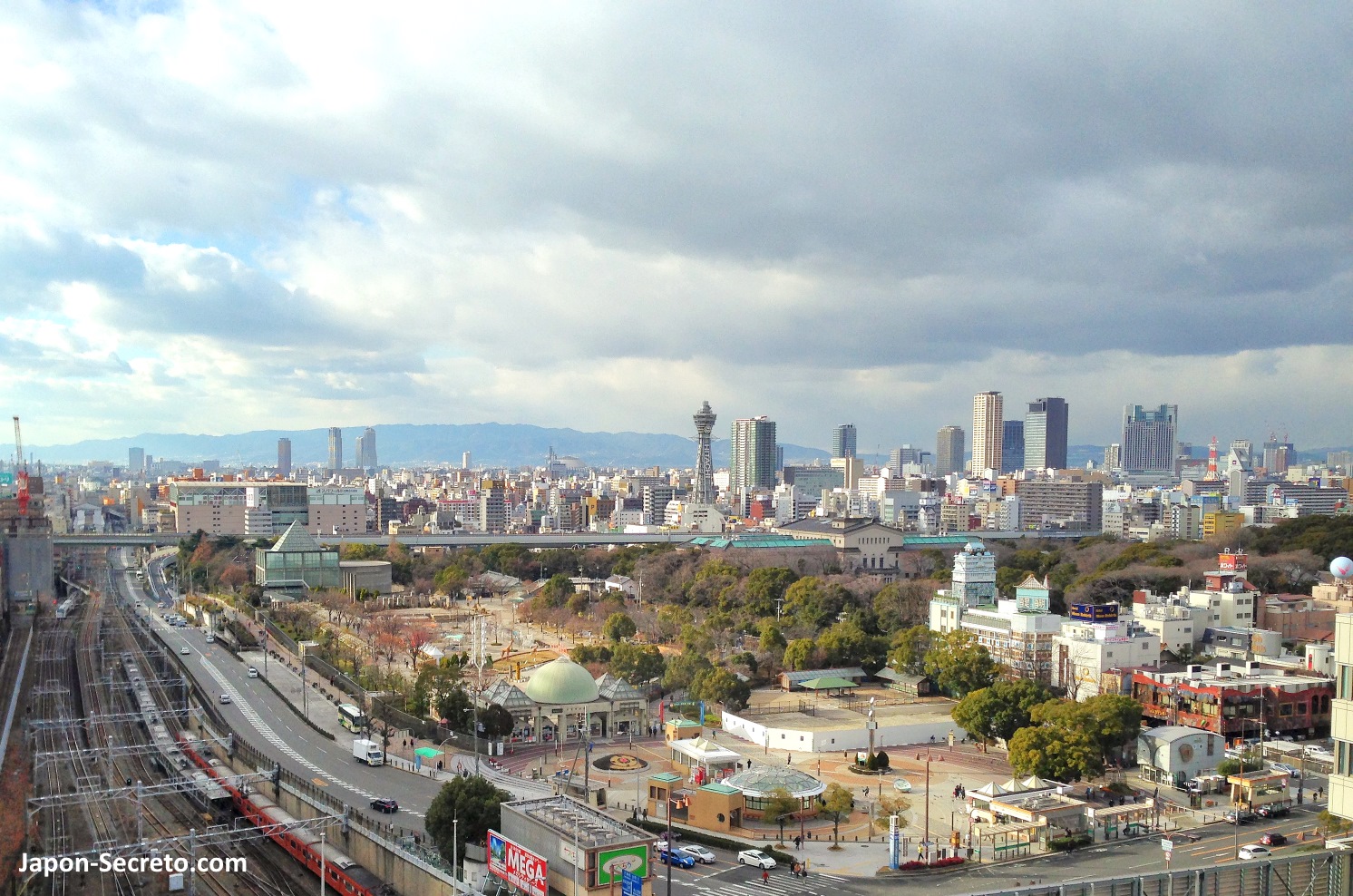 Vista general del distrito de Tennoji (al sur de Osaka)