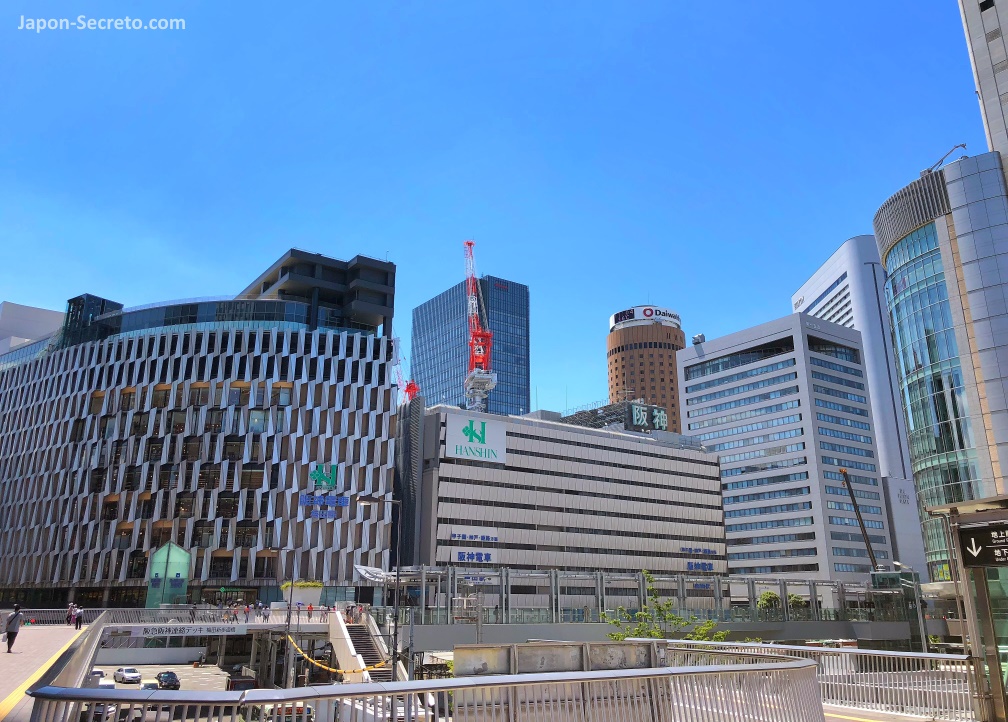 Edificios del barrio de Umeda, al norte de la ciudad de Osaka. Centros comerciales