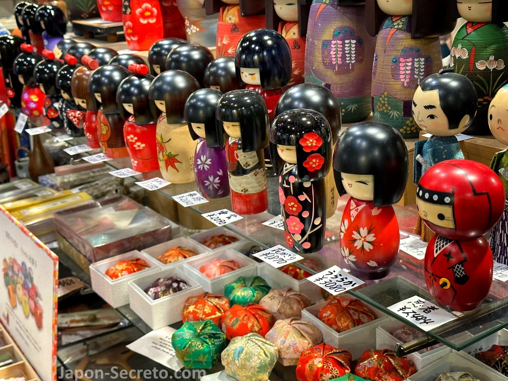 Artesanía de Japón: las muñecas Kokeshi