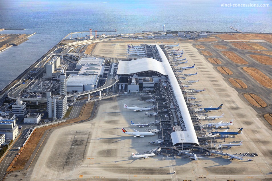 Aeropuerto de Osaka Kansai (KIX) situado en una isla artificial