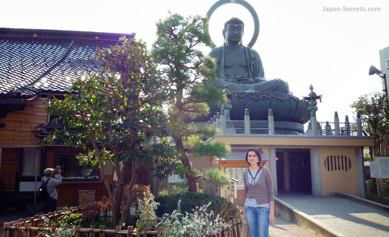 Buda gigante de Takaoka (Takaoka Daibutsu)