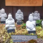 Shichifukujin, los siete dioses de la fortuna y la felicidad de Japón. Estatuas en Ito Onsen, Shizuoka