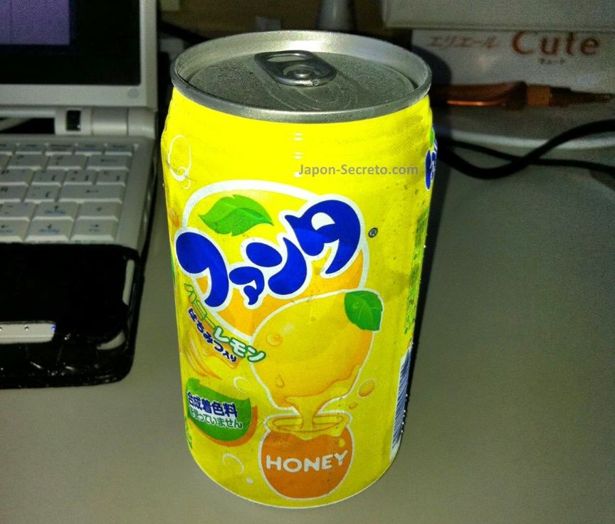 Lata de Fanta de limón y miel en Japón