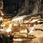 Vista principal de Ginzan Onsen (銀山温泉), pueblo balneario en la prefectura de Yamagata (Tohoku, Japón).