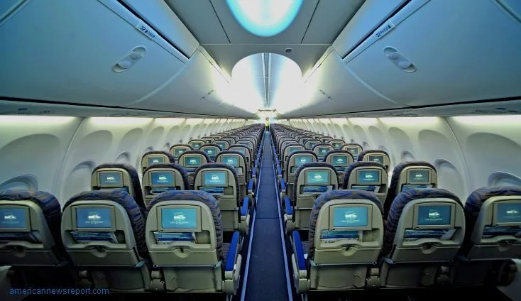 Cómo elegir el mejor asiento en un vuelo y cómo encontrar un vuelo barato a Japón. Interior de un avión de Emirates