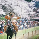 Yabusame tiro con arco a caballo festival de Tsuwano Japón