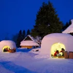 Festival de las Kamakura de Nieve de Yokote (横手の雪祭り, Yokote No Yuki Matsuri) con iglús iluminados, invierno en Japón