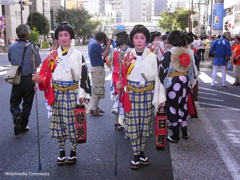 Festival Fukagawa Matsuri del santuario Tomioka Hachimangu de Tokio en agosto