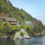 La oculta isla de Chikubu (Chikubushima) en el lago Biwa, muy cerca de Kioto.