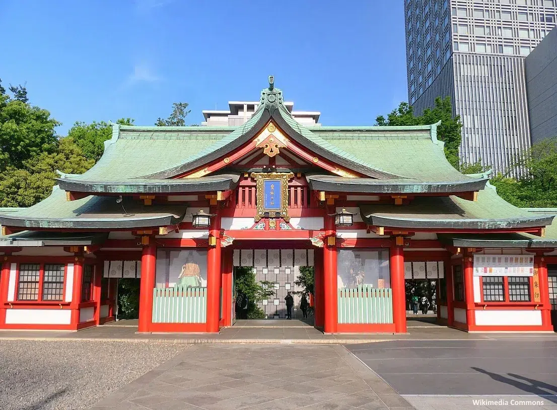 Santuario Hie o Hie Jinja (日枝神社) situado en una colina en Akasaka, Tokio