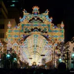 Festival de iluminación Kōbe Luminarie (神戸ルミナリエ) en diciembre de 2012