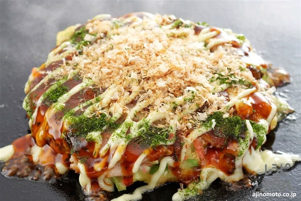 Okonomiyaki (お好み焼き), plato típico de Osaka