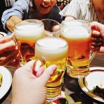 Bonenkai, las fiestas de alcohol y borrachera de Fin de Año en Japón en el trabajo, con compañeros asalariados de las empresas, o con amigos: cómo son, dónde se celebran
