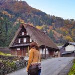 Qué ver en los Alpes Japoneses: lugares de interés imprescindibles, pueblos, ciudades, naturaleza y Japón rural. Foto: visitando las casas gassho-zukuri en Ainokura (Toyama)