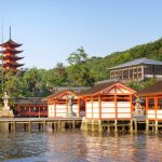 Dónde dormir en la isla de Miyajima, guía para viajeros: mejores hoteles y ryokan de calidad a precio razonable, alojamiento barato, hospedaje asequible y bien situado.